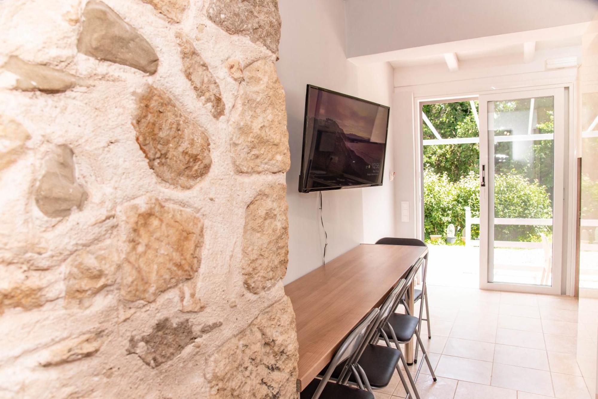 Gems Suites Corfu  Room photo